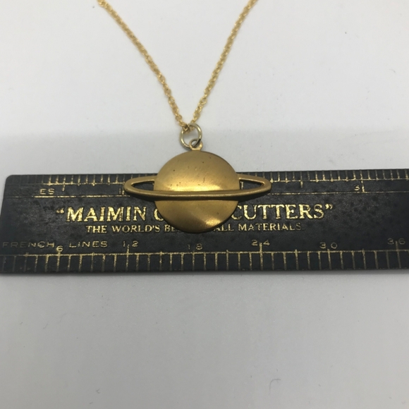 Vintage Saturn Brass Pendant (no chain) - Picture 4 of 4